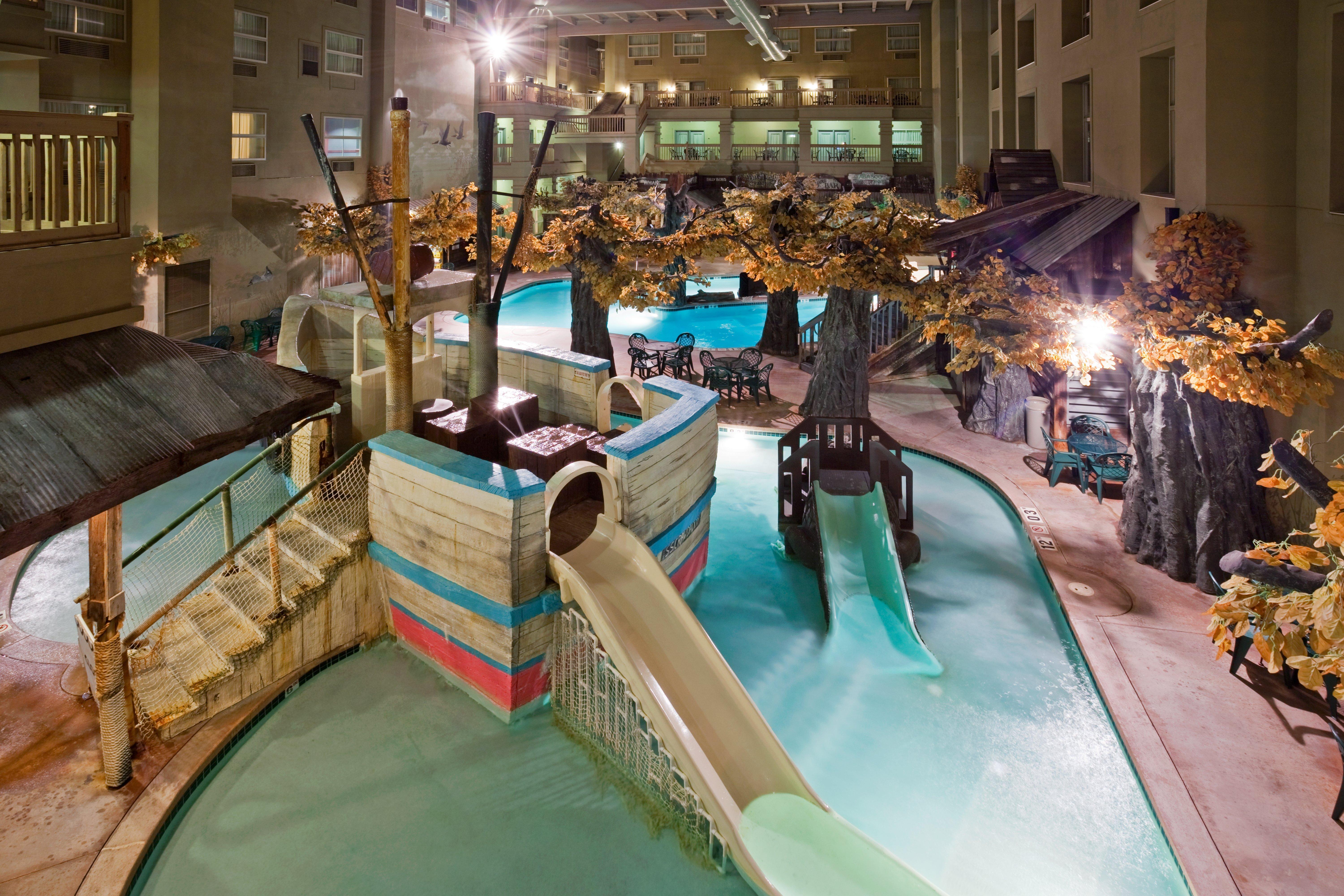 Holiday Inn Hotel & Suites Madison West - Middleton By Ihg Eksteriør billede