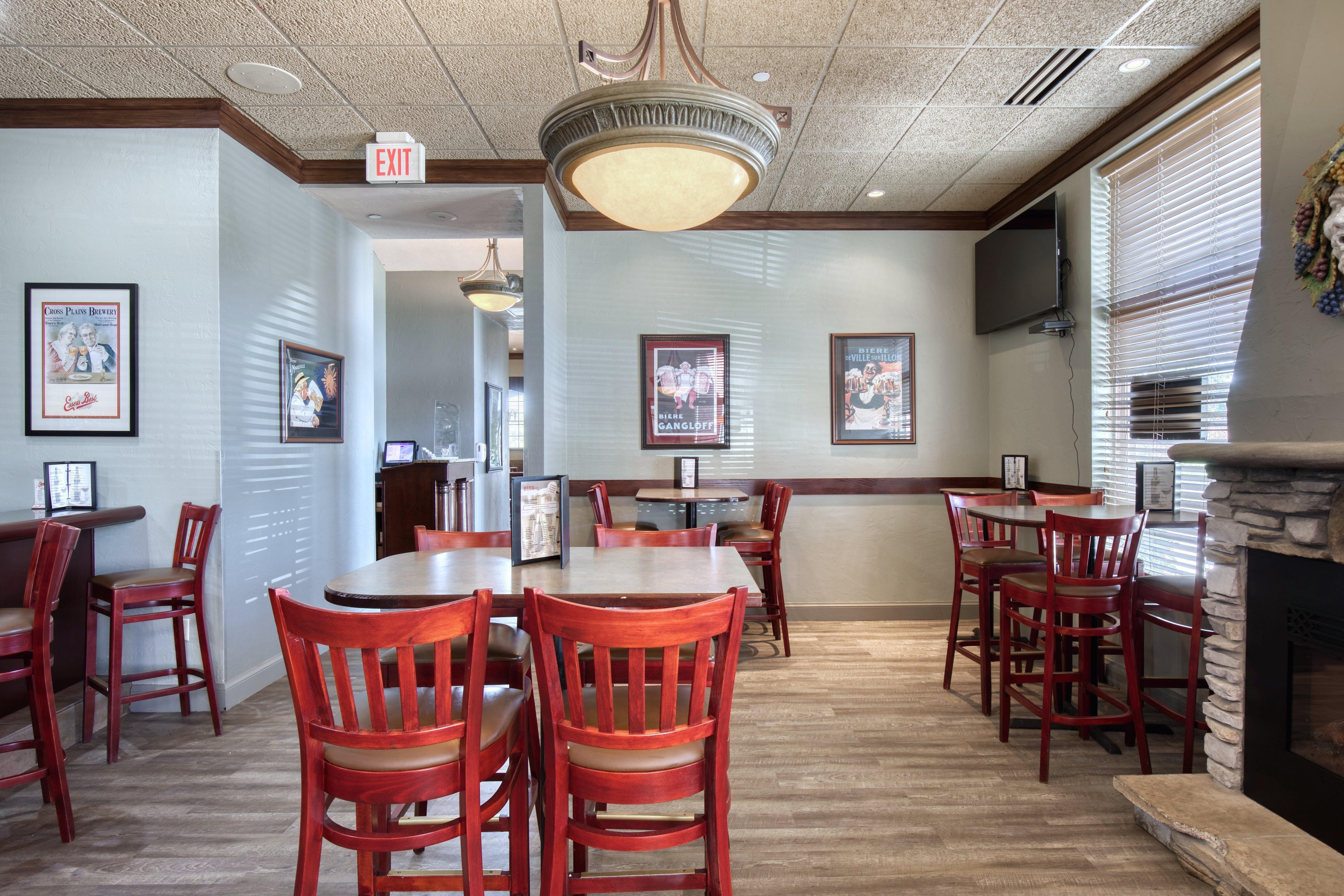 Holiday Inn Hotel & Suites Madison West - Middleton By Ihg Eksteriør billede