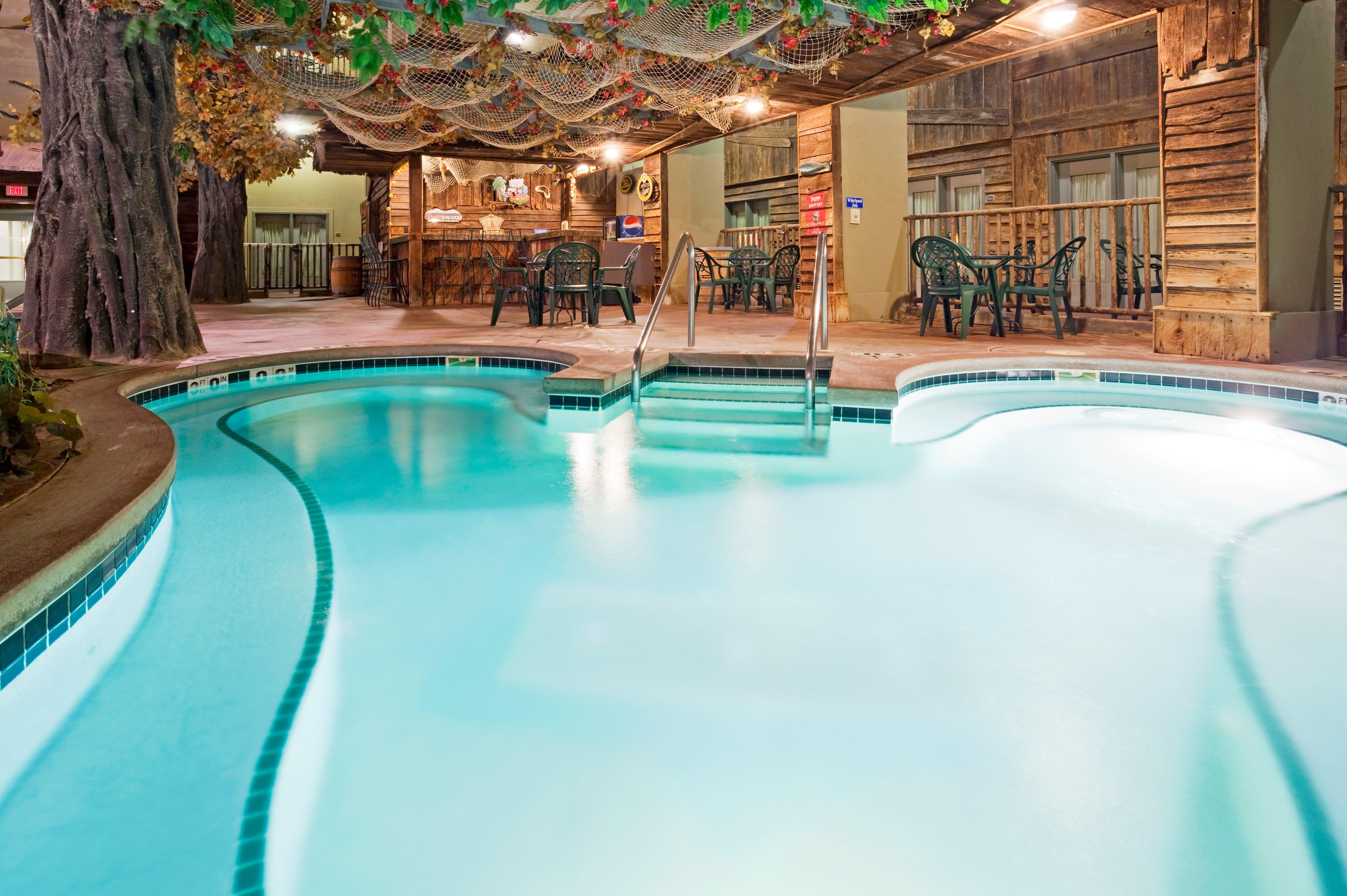 Holiday Inn Hotel & Suites Madison West - Middleton By Ihg Eksteriør billede