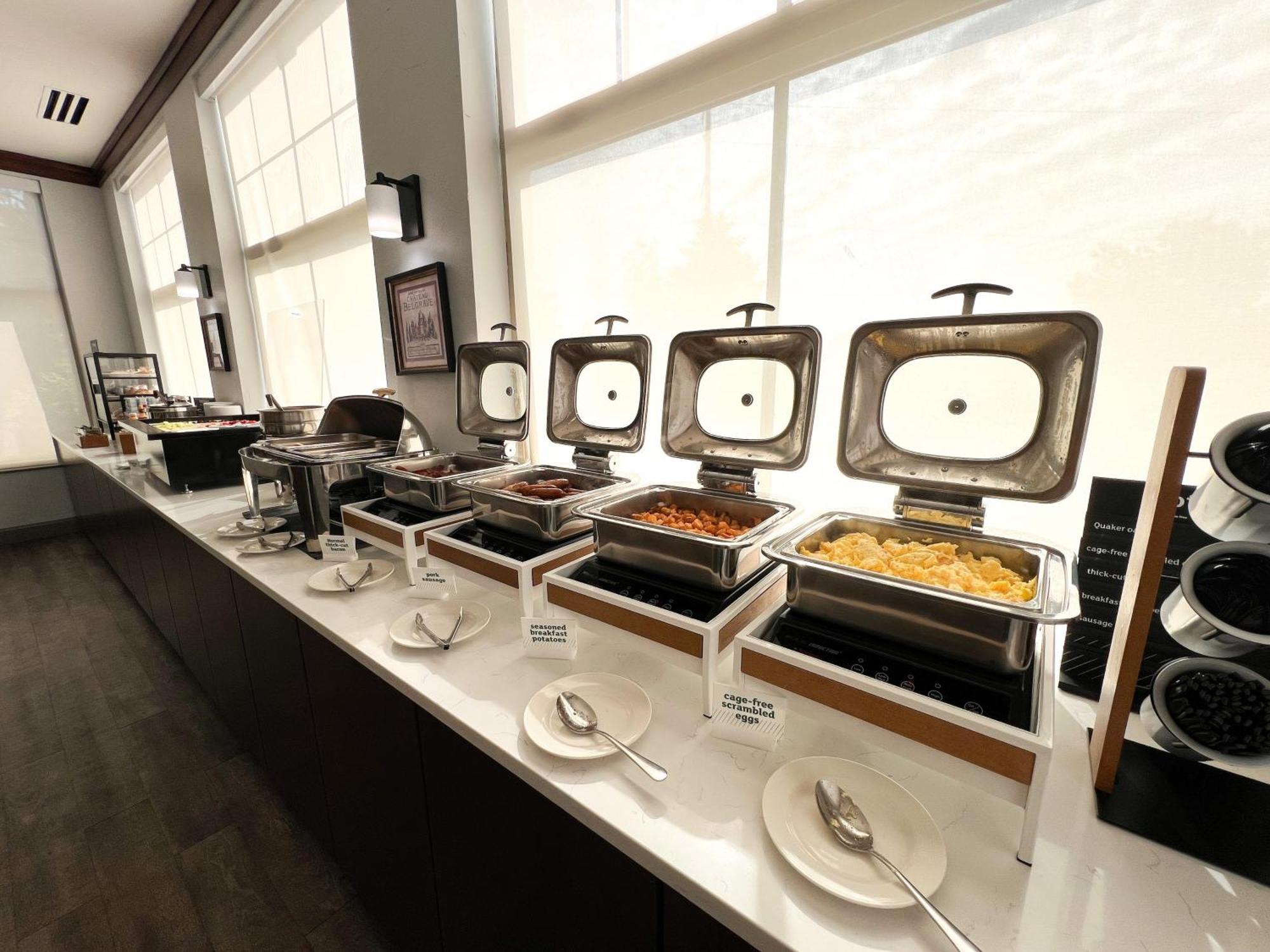 Holiday Inn Hotel & Suites Madison West - Middleton By Ihg Eksteriør billede