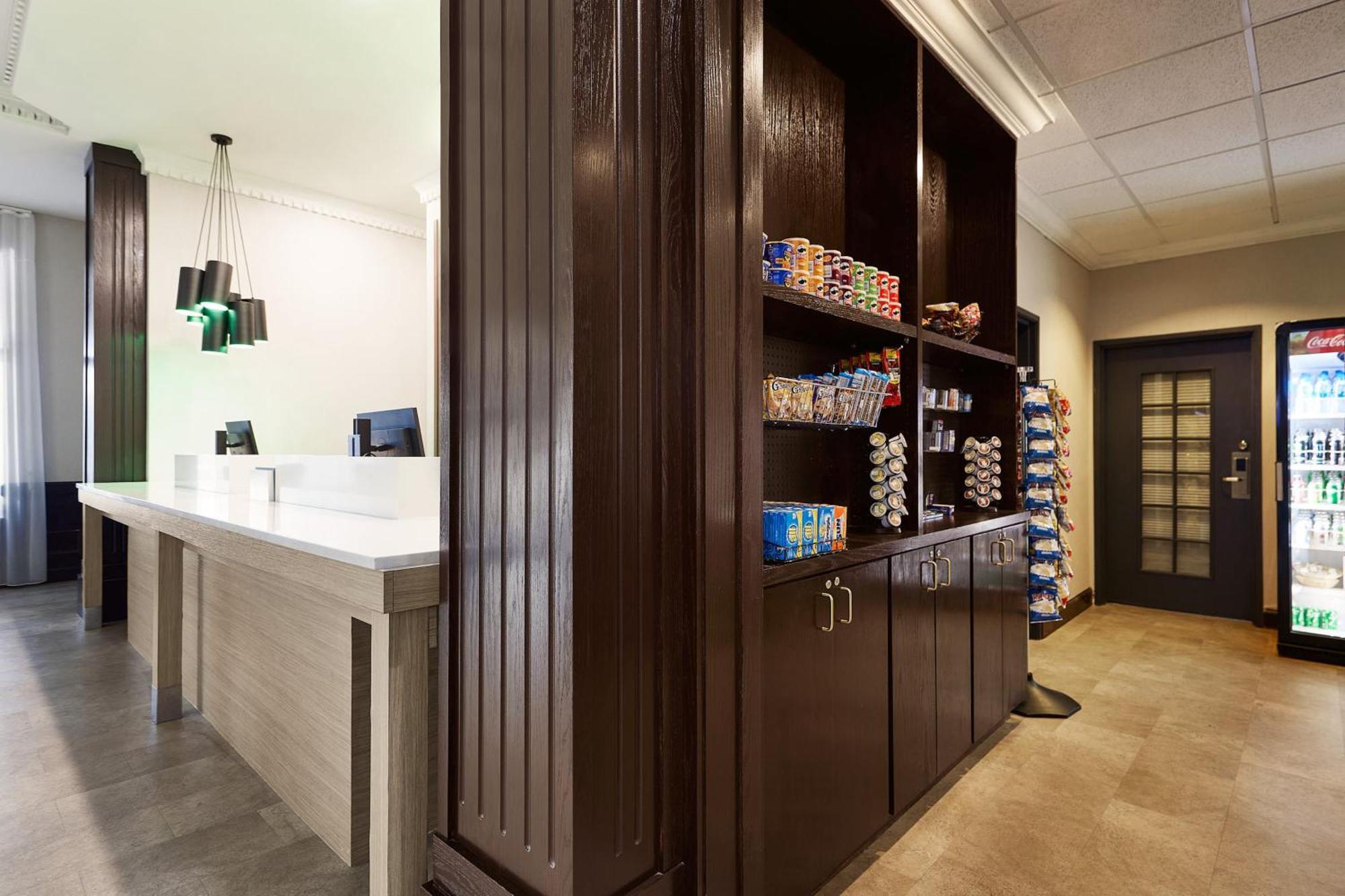 Holiday Inn Hotel & Suites Madison West - Middleton By Ihg Eksteriør billede