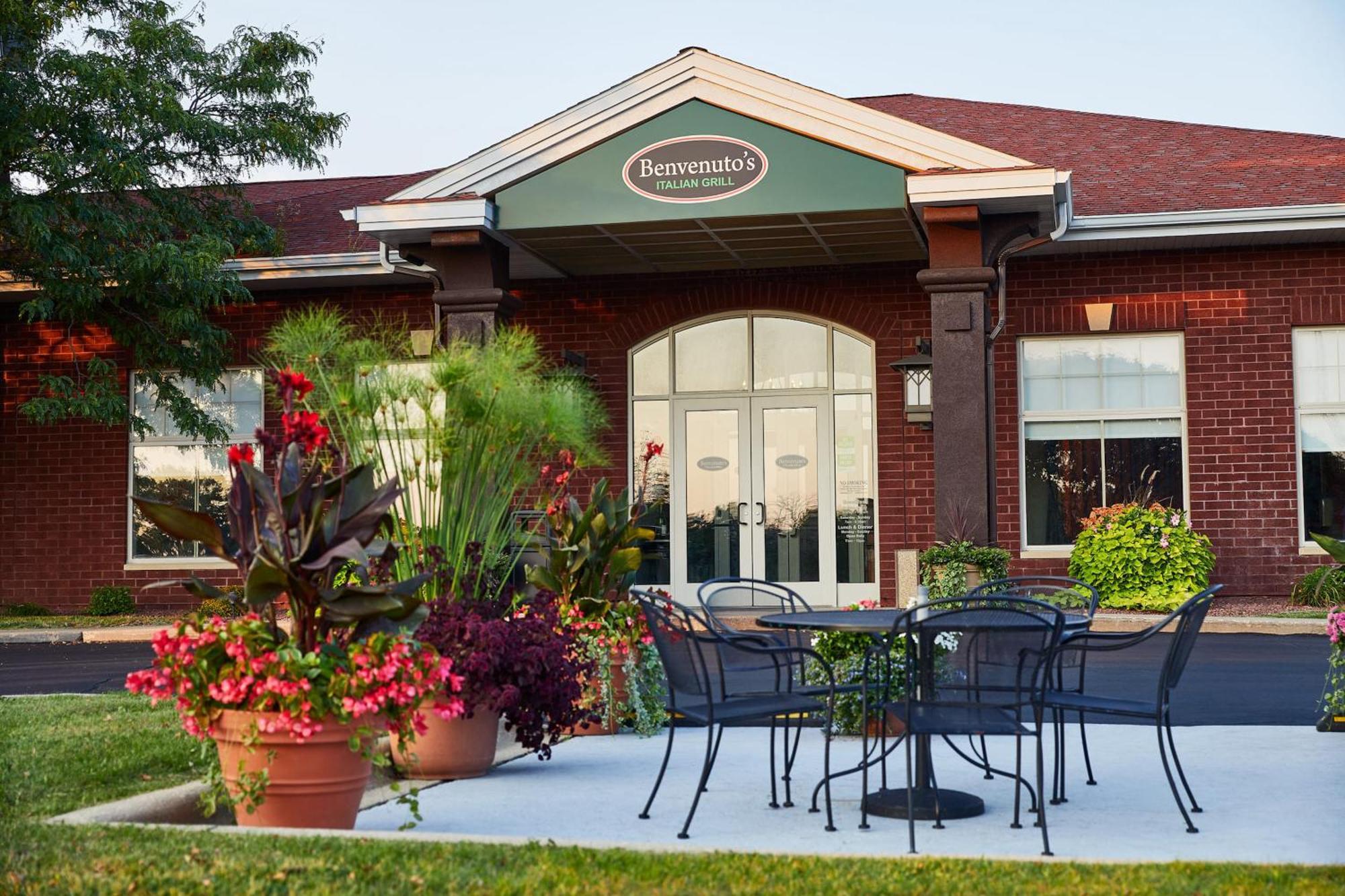 Holiday Inn Hotel & Suites Madison West - Middleton By Ihg Eksteriør billede