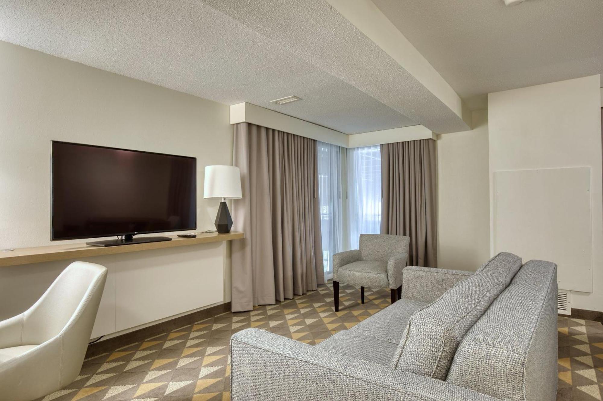 Holiday Inn Hotel & Suites Madison West - Middleton By Ihg Eksteriør billede